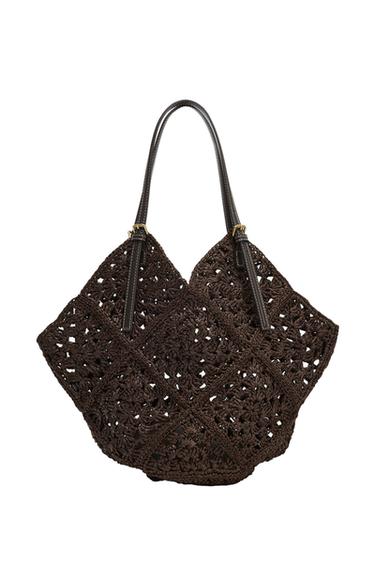 תיק קניות קלוע - חום של Zara