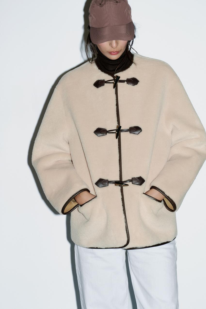 フェイクファー トグルボタン付きコート - エクリュ | ZARA Japan / 日本