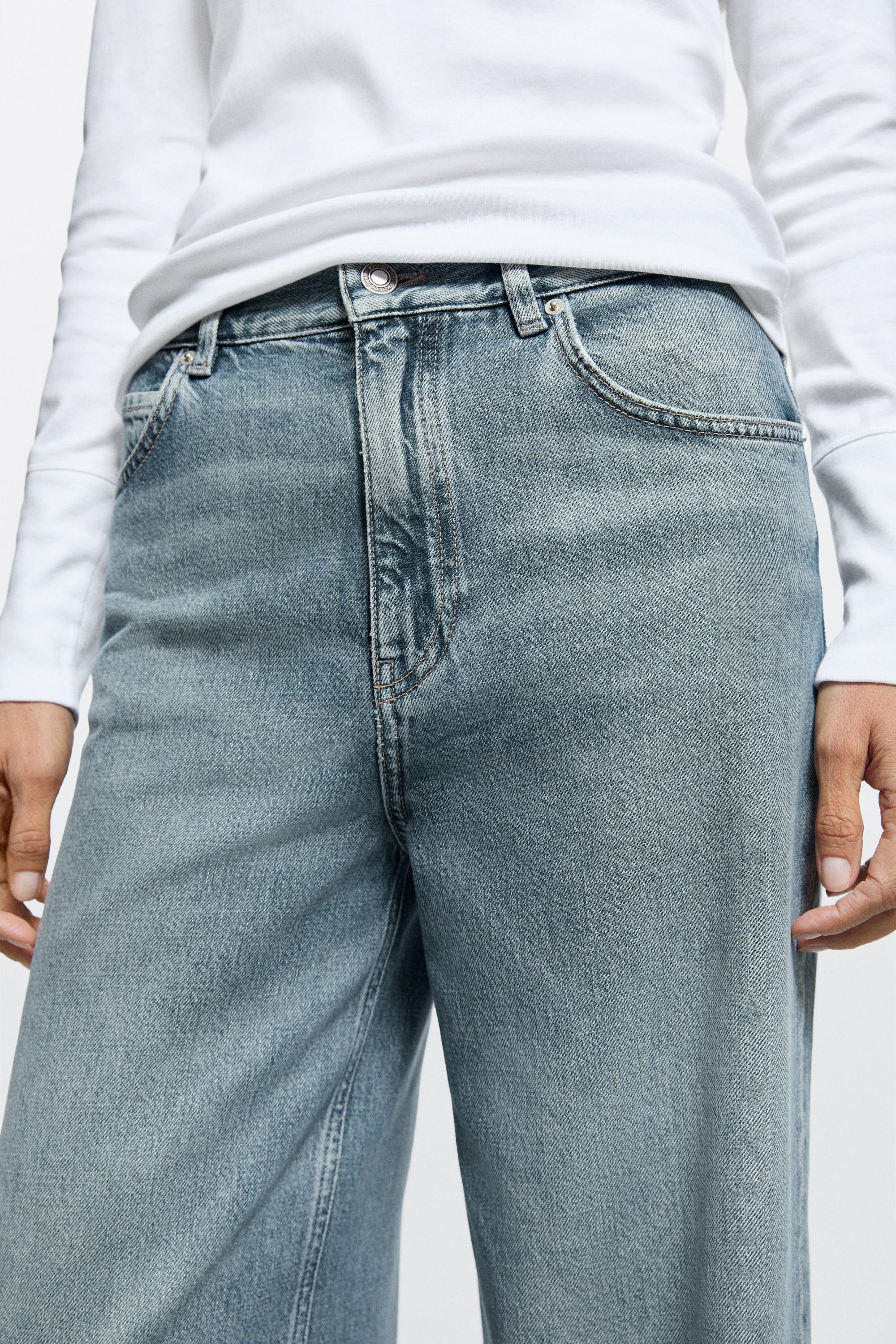 High-waist wide-leg jeans