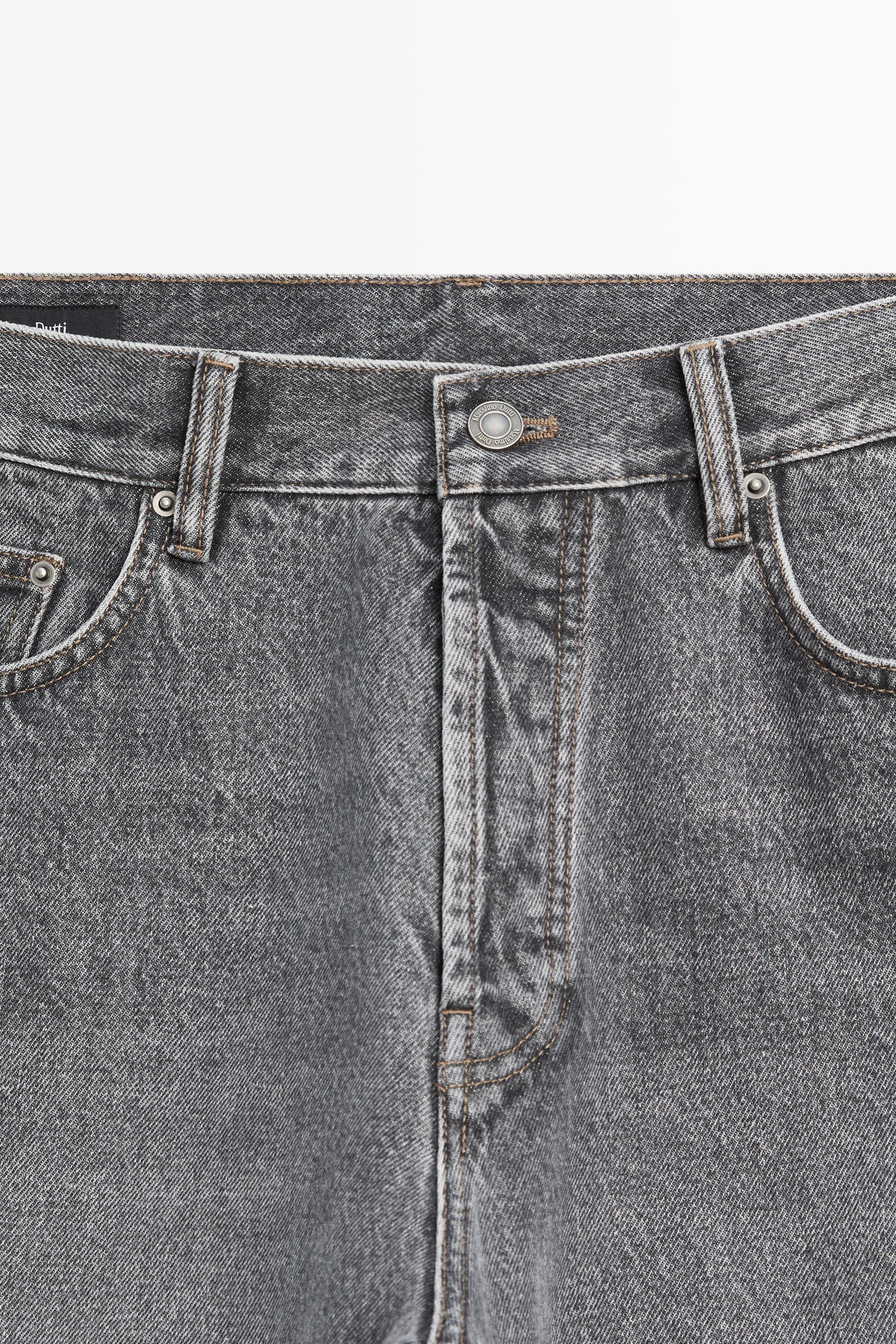 Straight-leg jeans