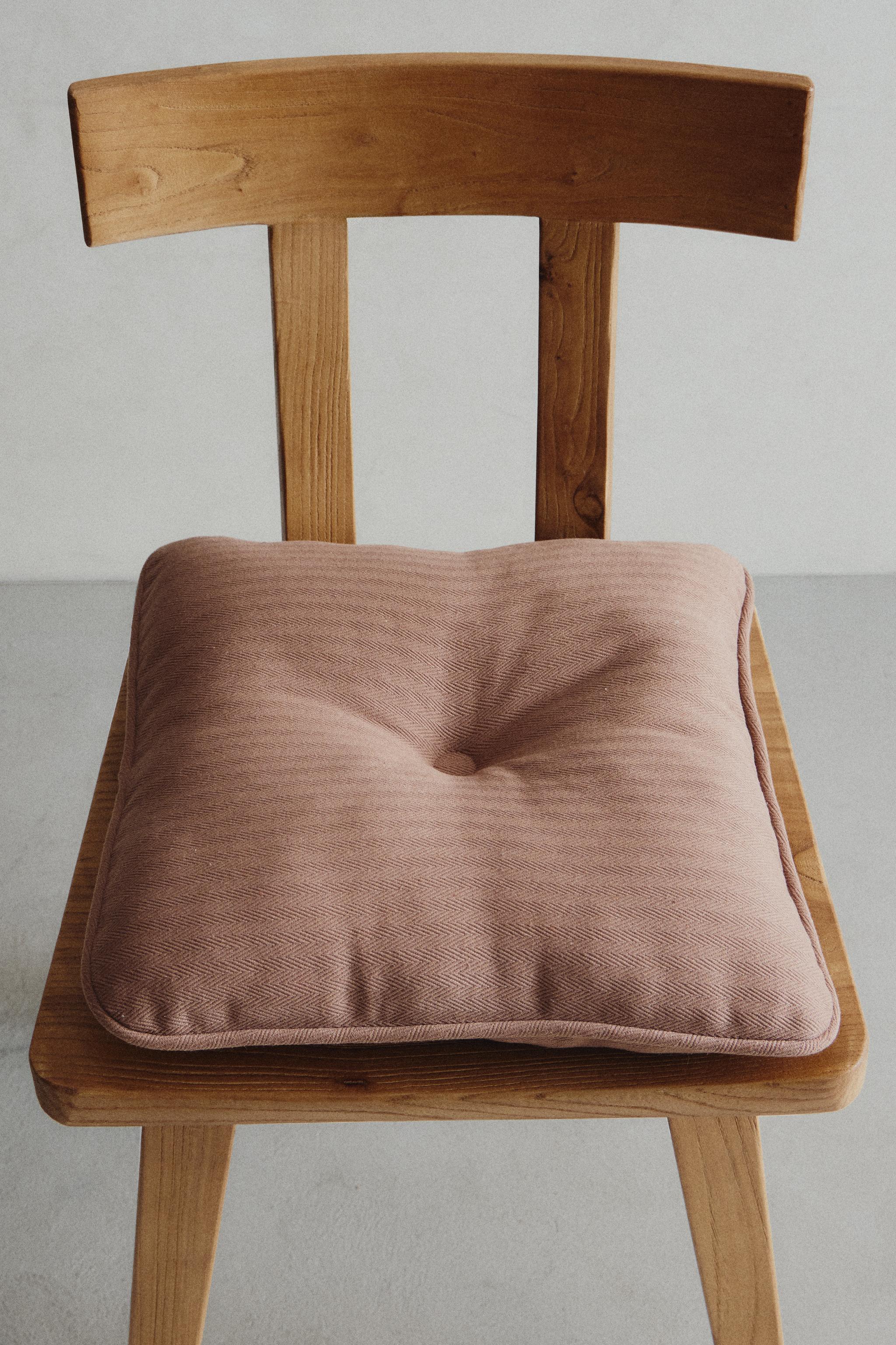 COTTON STRUCTURED SEAT CUSHION