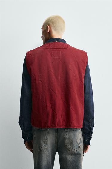 GILET MATELASSÉ DÉLAVÉ - Rouge de Zara - Image 2