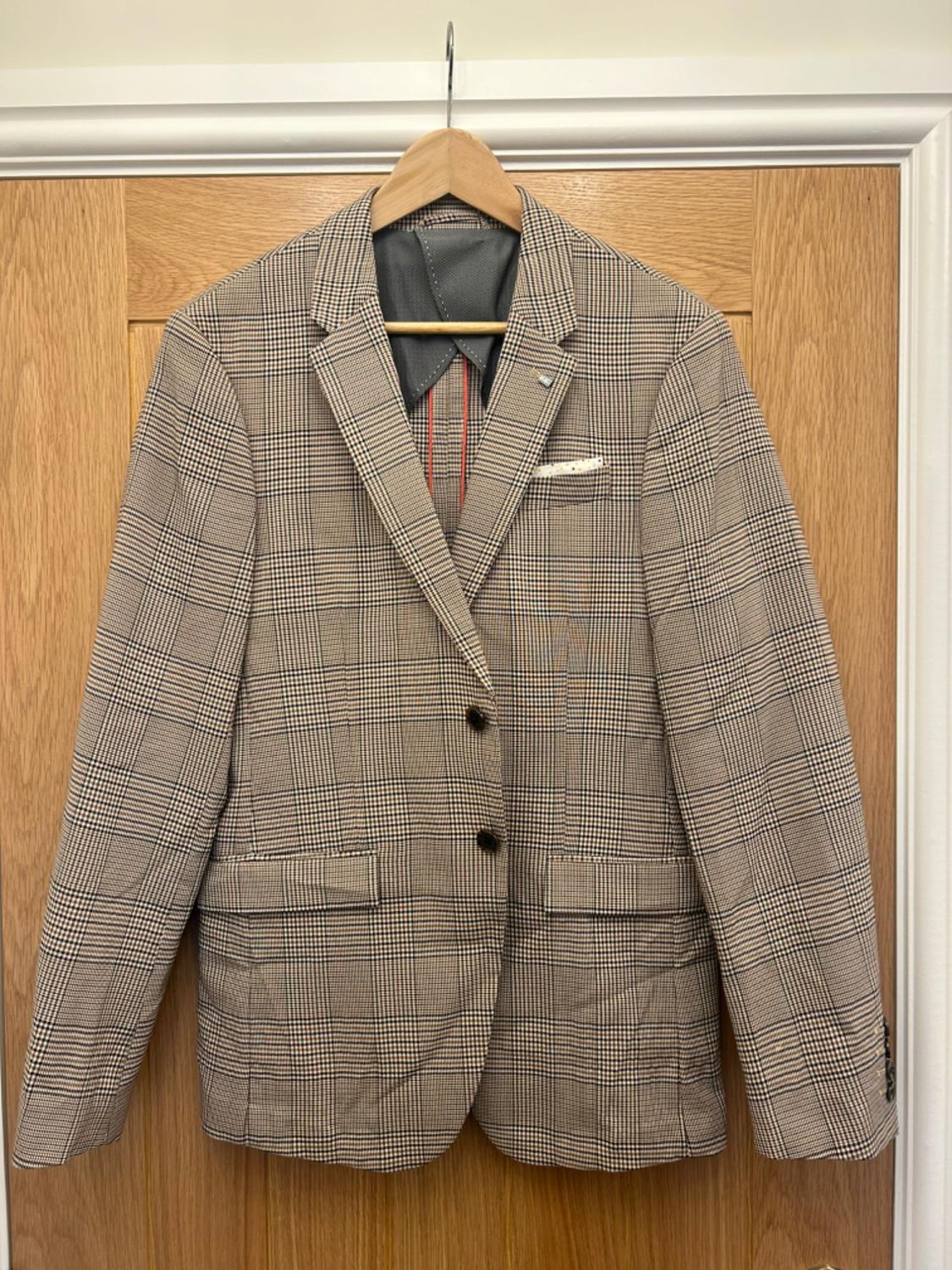 BEIGE CHECKED BLAZER