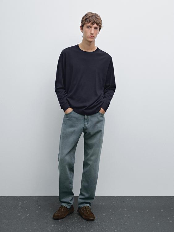 Merino wool crew neck knit sweater