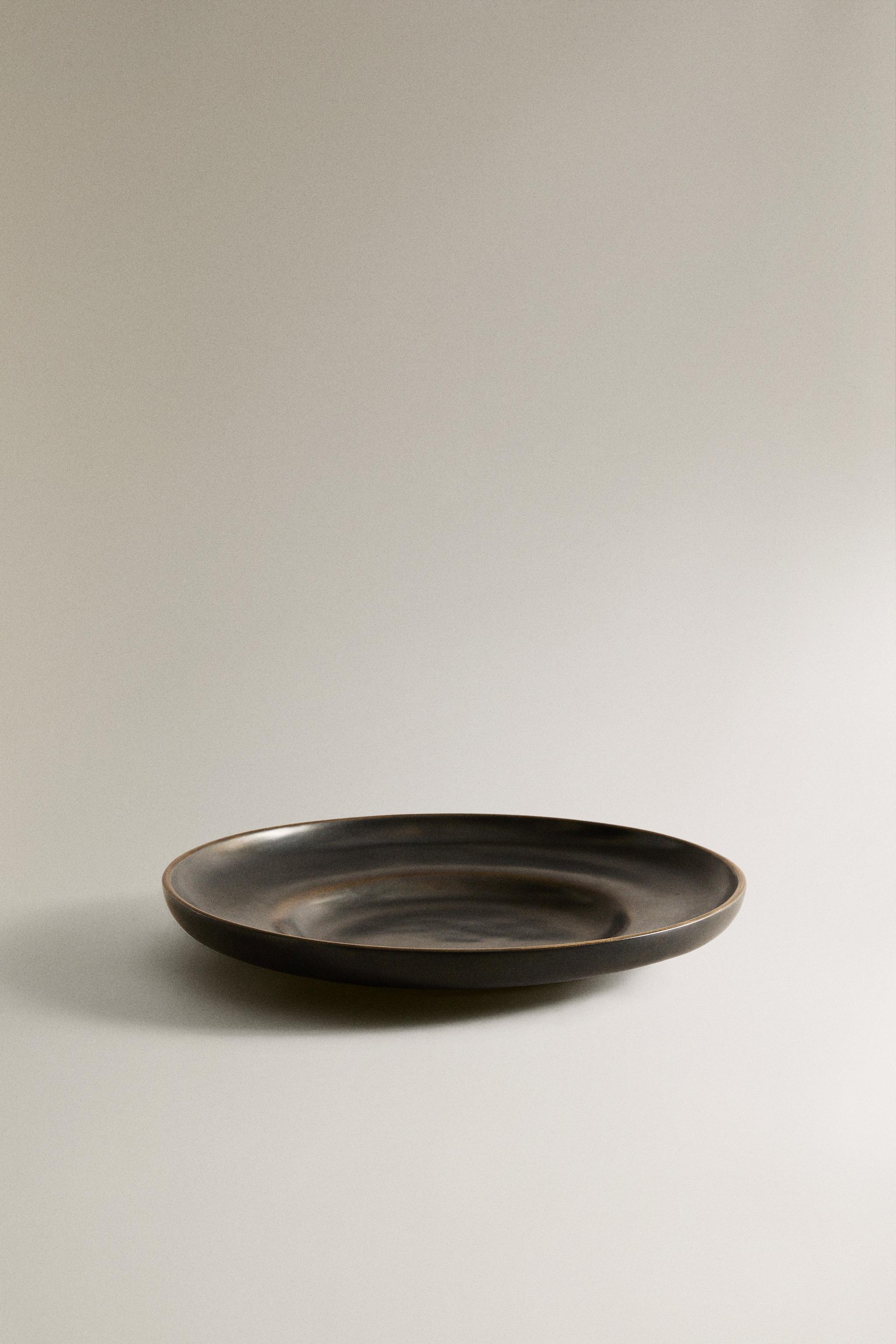 BRASS CENTERPIECE I COLIN KING