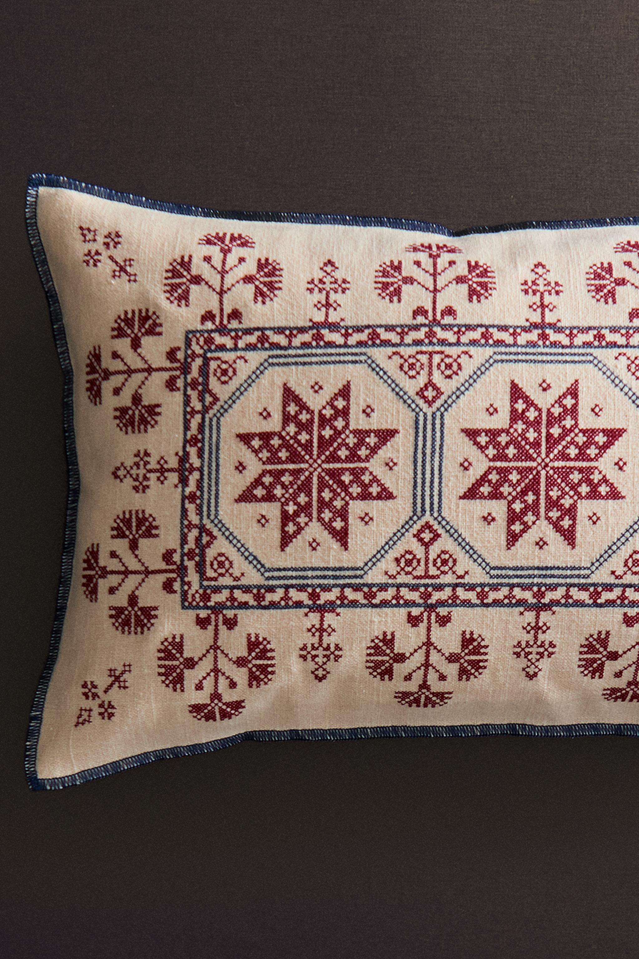 CHRISTMAS STARS RAMIE THROW PILLOW COVER