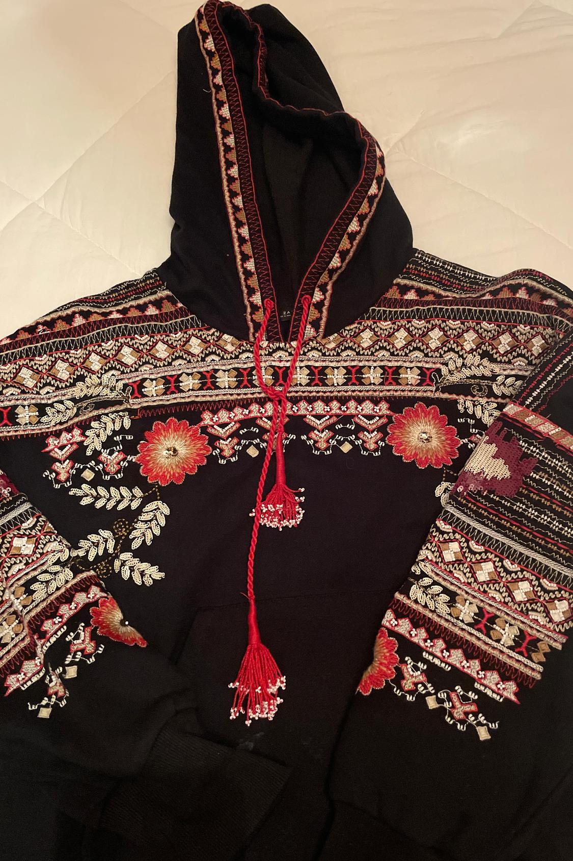 EMBROIDERED SWEATSHIRT - Image 2