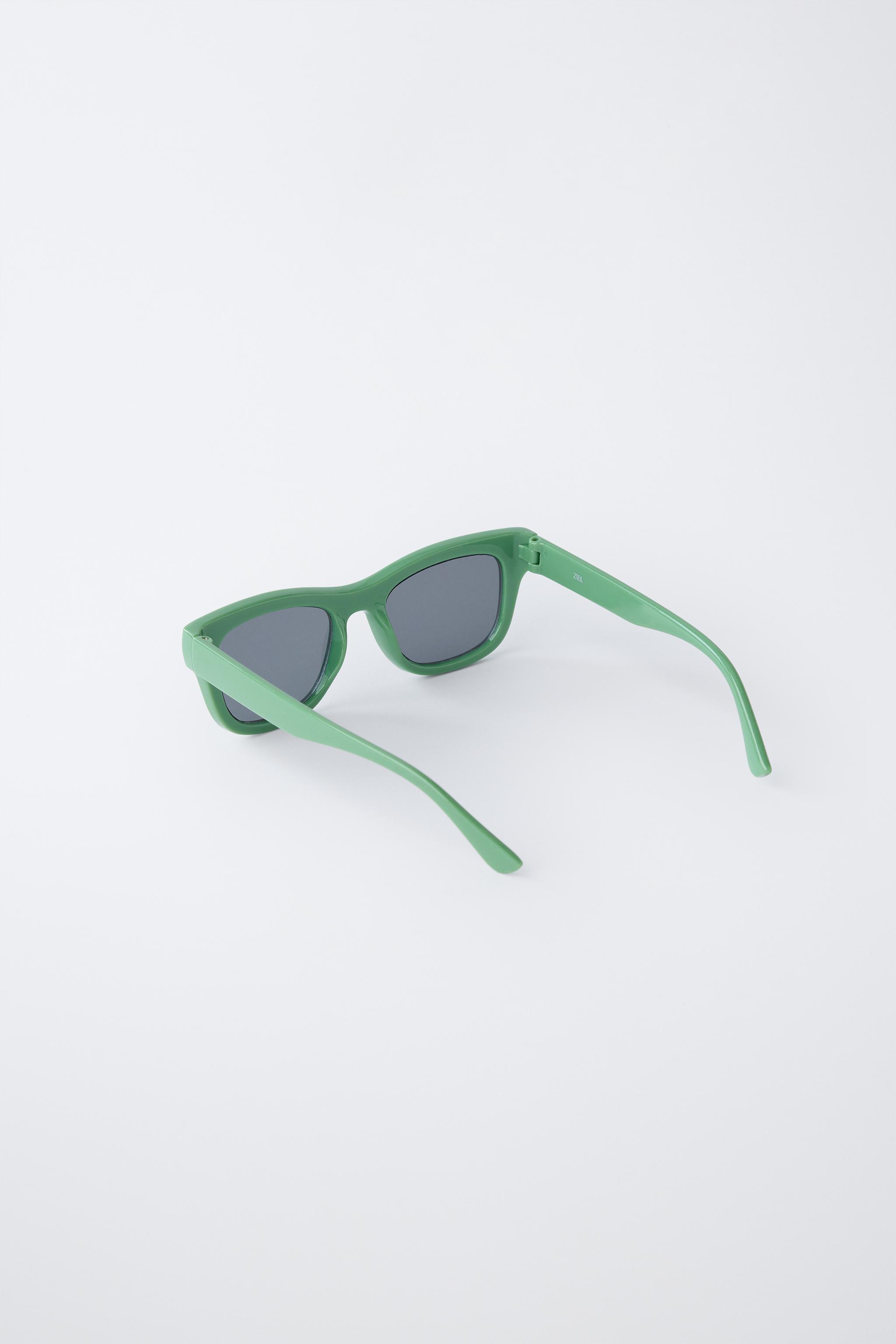SQUARE PLASTIC SUNGLASSES