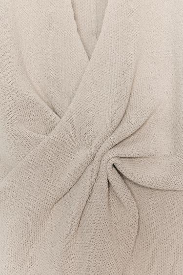 TOP EN MAILLE AVEC NŒUD - Beige clair de Zara - Image 8