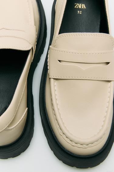 TOLPPAKOROLLISET LOAFERIT - Ecru White Zaralta