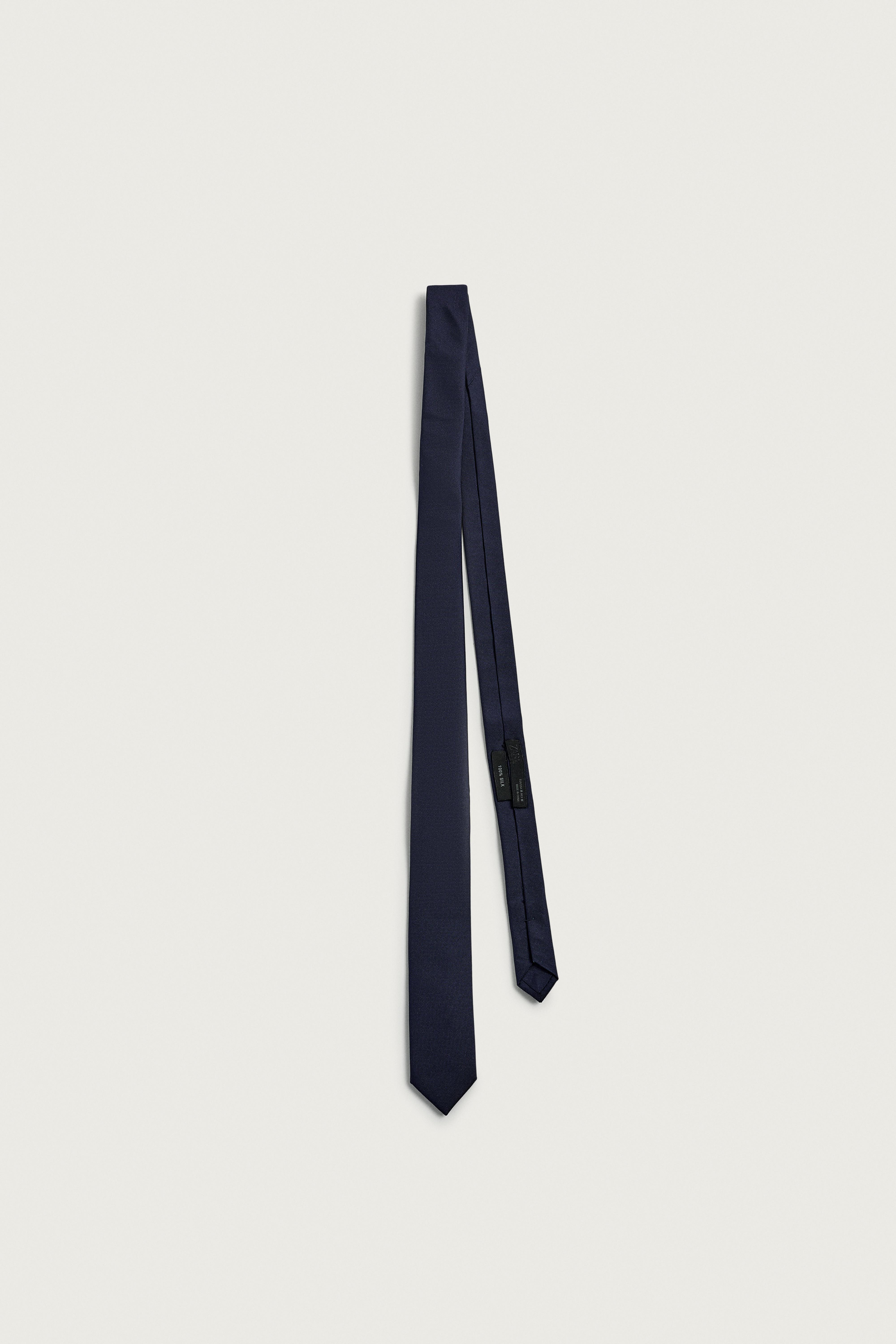 100% SILK SLIM TIE