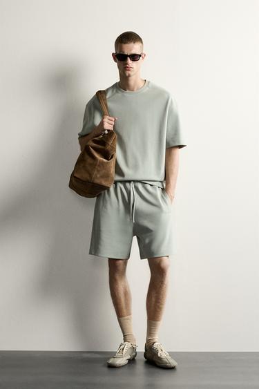 СПОРТИВНЫЕ ШОРТЫ RELAXED FIT ИЗ ТРИКОТАЖА ИНТЕРЛОК — ЛИНЯЛЫЙ ЗЕЛЕНЫЙ от Zara