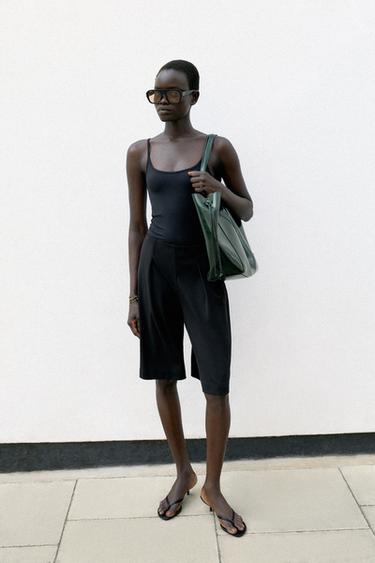 Zara PLEATED BERMUDA SHORTS - Black