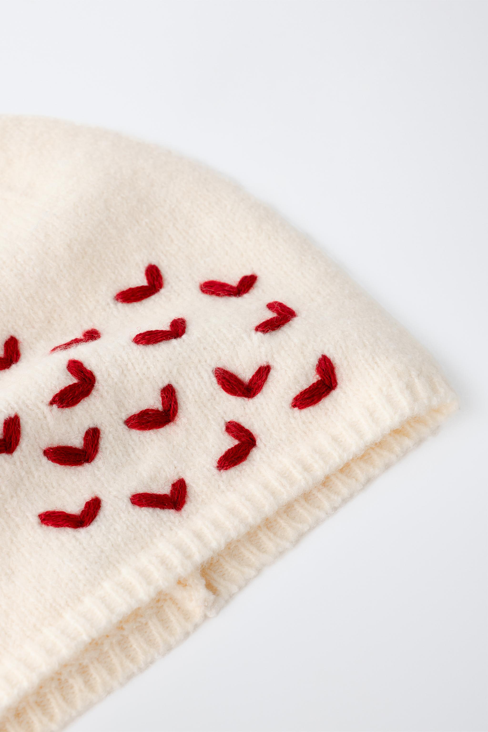 EMBROIDERED KNIT BEANIE