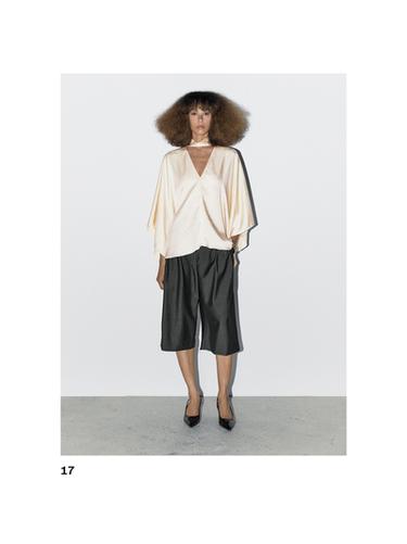 Zara Flowing V-neck blouse - STUDIO - Golden