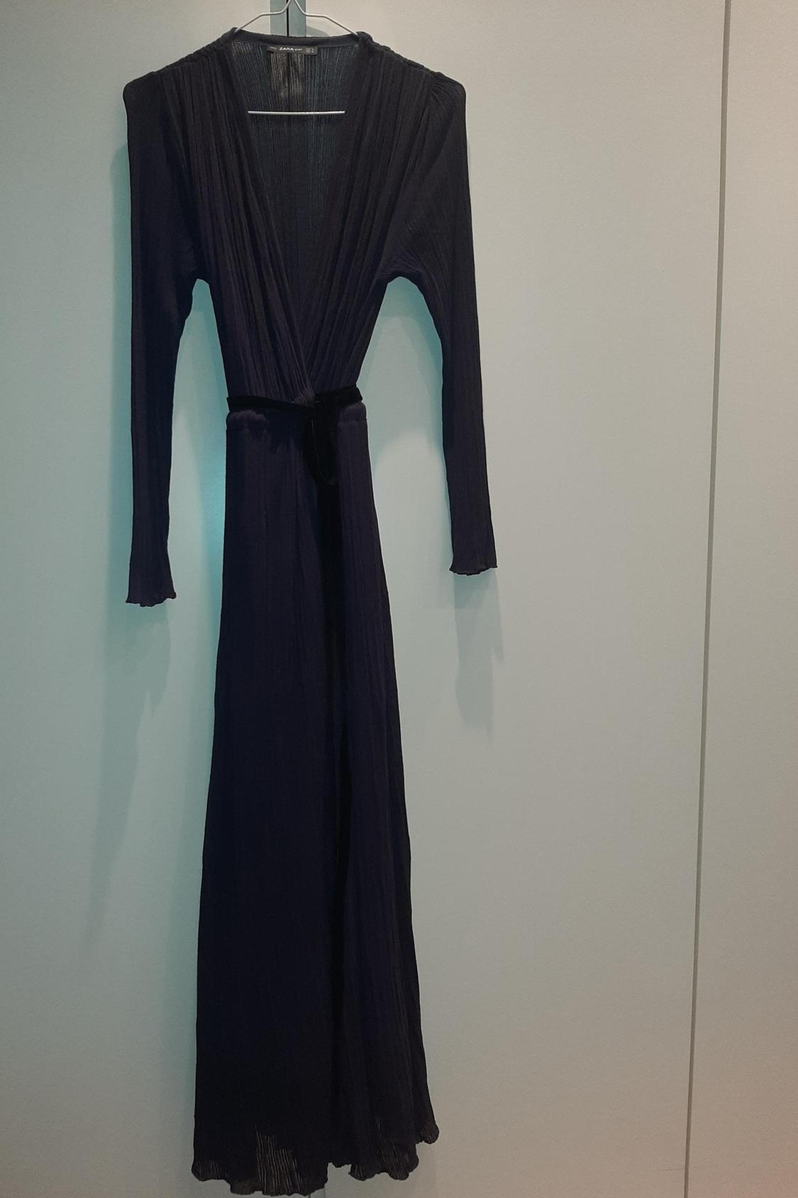 CROSSOVER DRESS WITH BELT