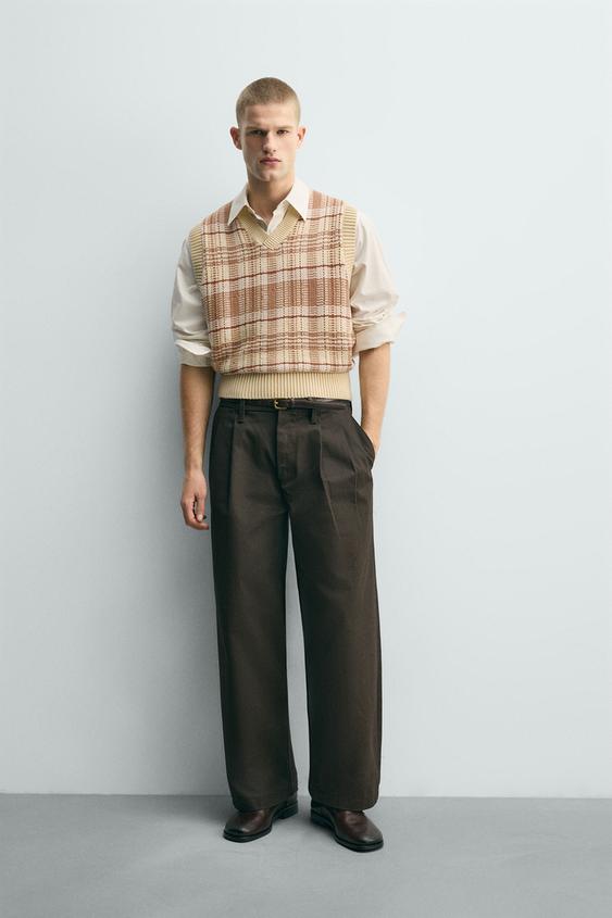 PLAID JACQUARD KNIT VEST