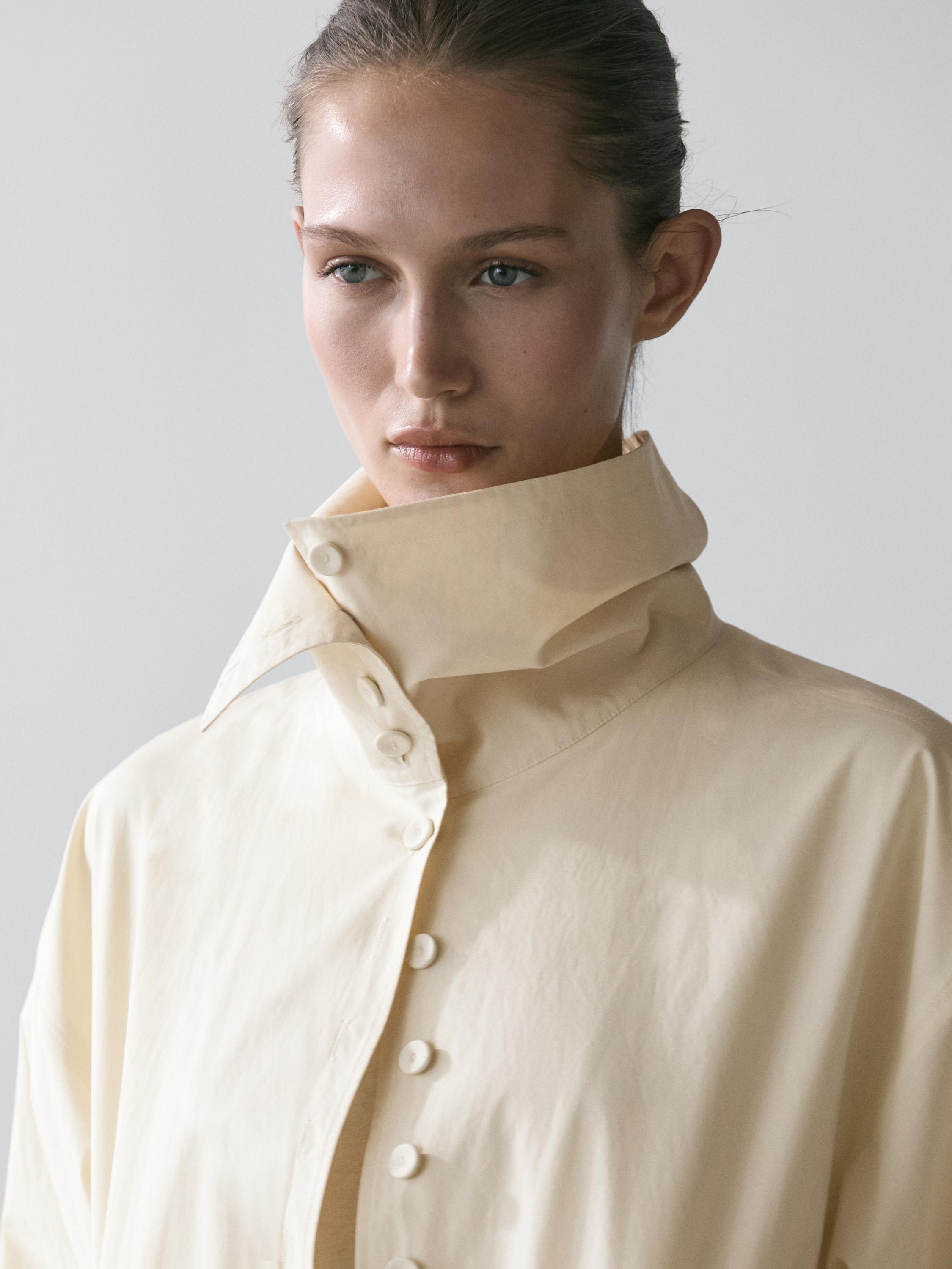 Cotton jacket with button details