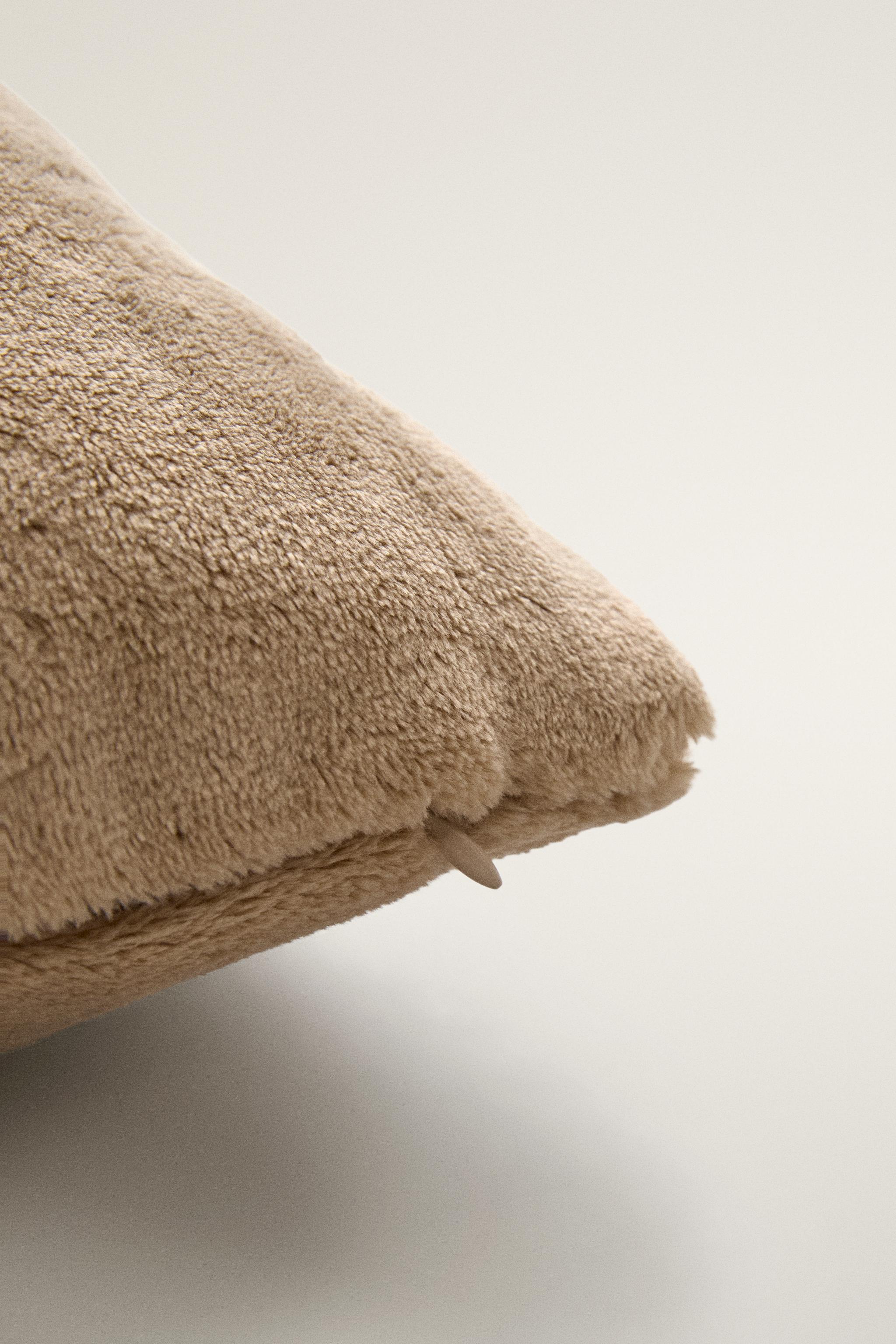 PLAIN FAUX FUR THROW PILLOW COVER