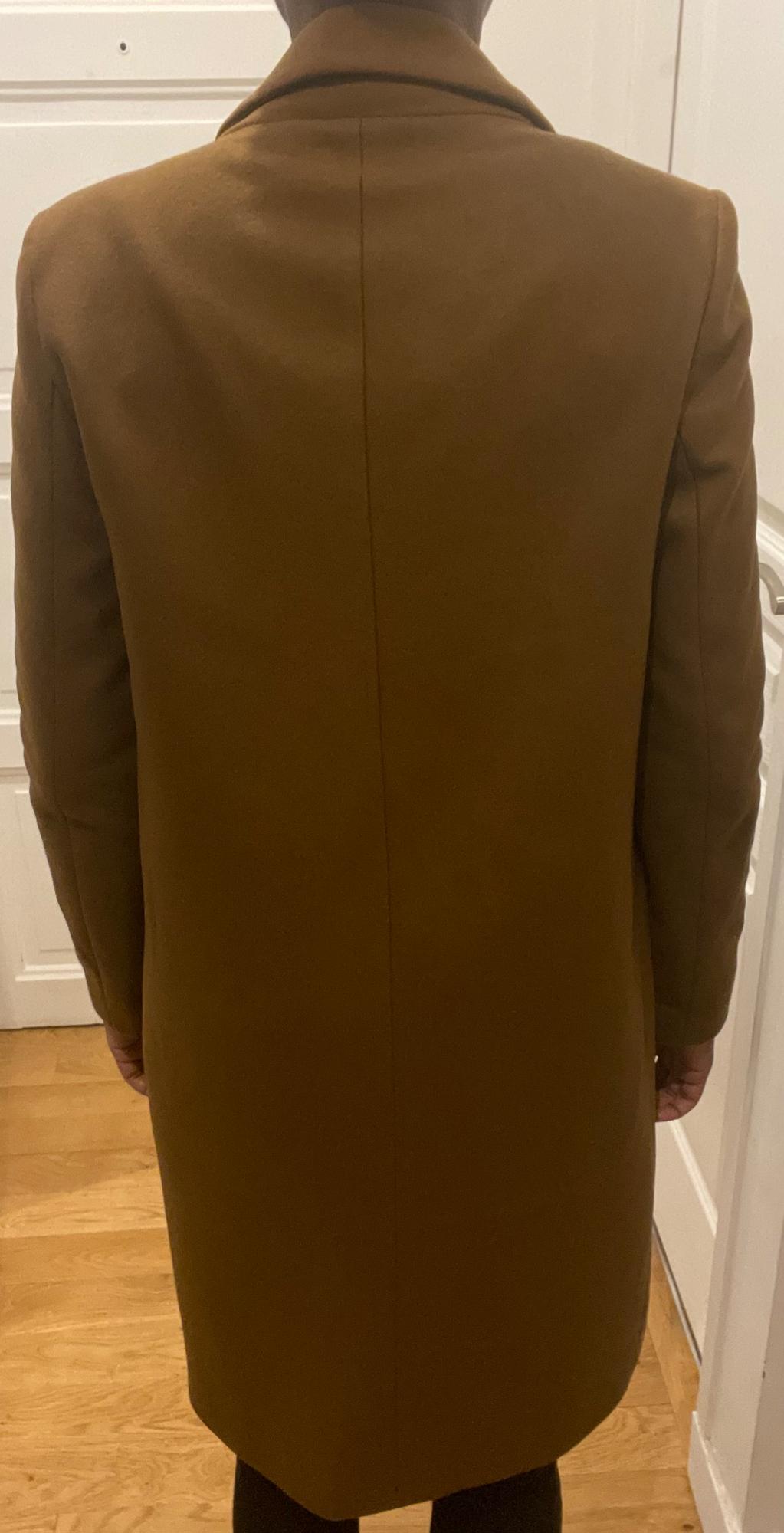 MASCULINE DOUBLE BREASTED COAT - Image 2