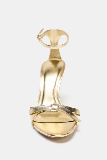 METALLIC-EFFECT BOW HIGH-HEEL SANDALS - Gold by Zara - Image 3
