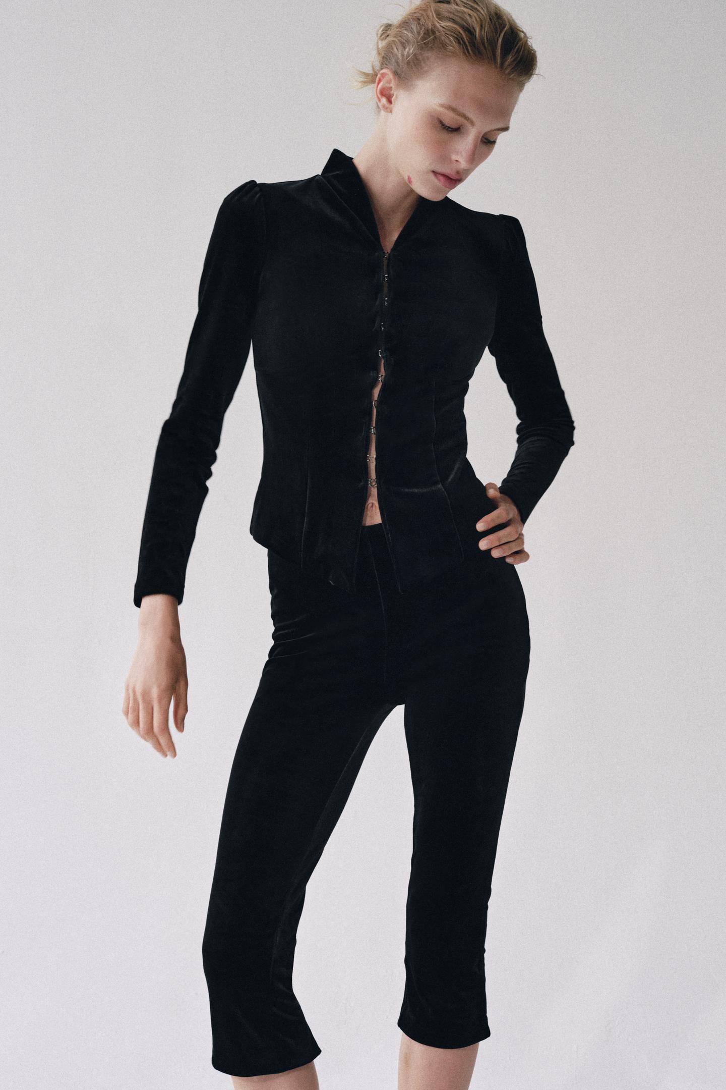 Женская куртка Zara Fitted Velvet, цвет: Чёрный — фото 3
