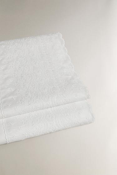 EMBROIDERED FLAT SHEET - White by Zara - Image 1