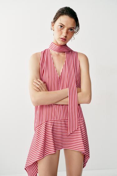 توب مخطط غير متناسق - قرمزي الخاص بـ Zara