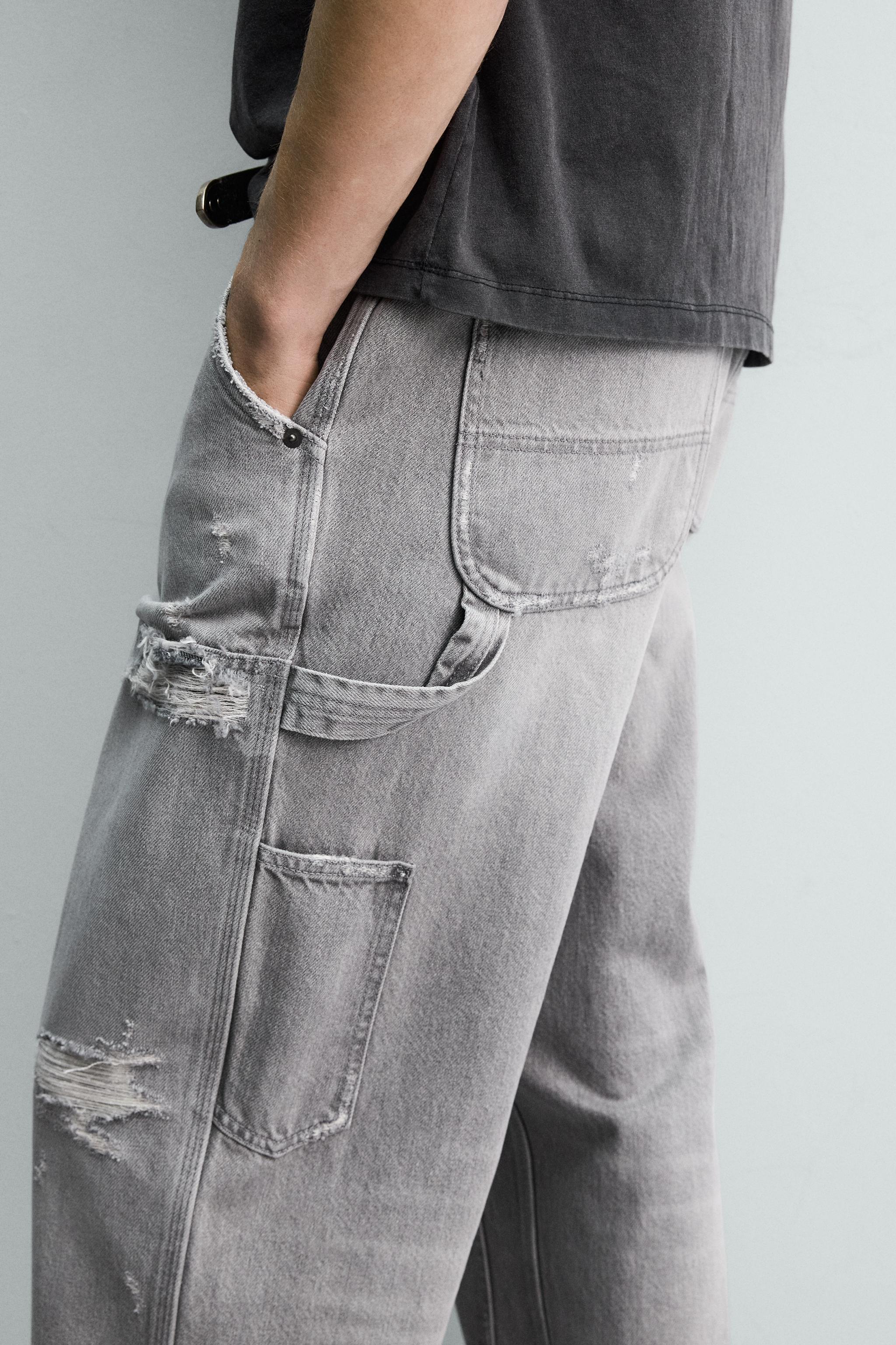 RELAXED FIT CARPENTER POCKET JEANS
