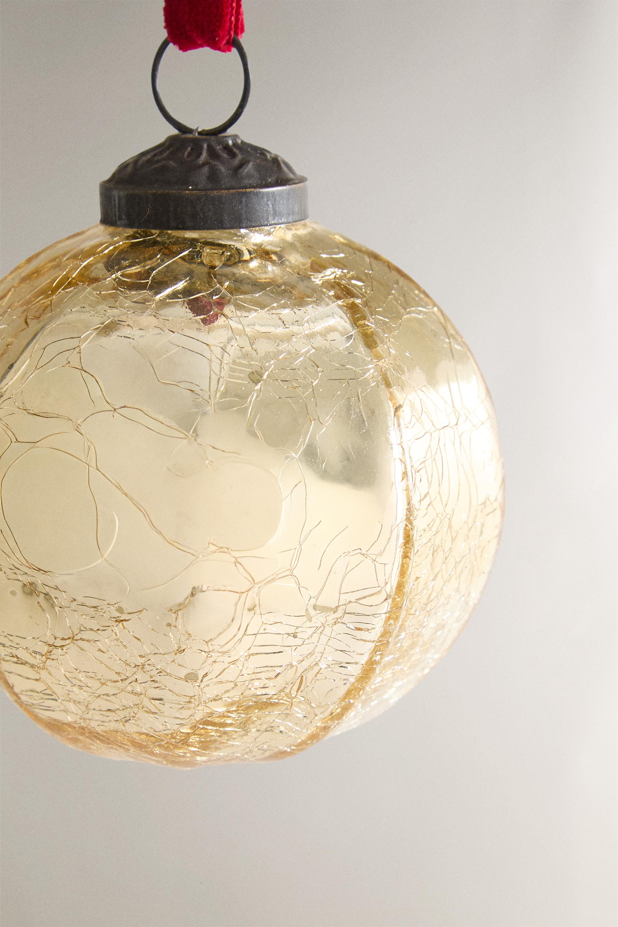 MIRRORED CHRISTMAS TREE BALL ORNAMENT