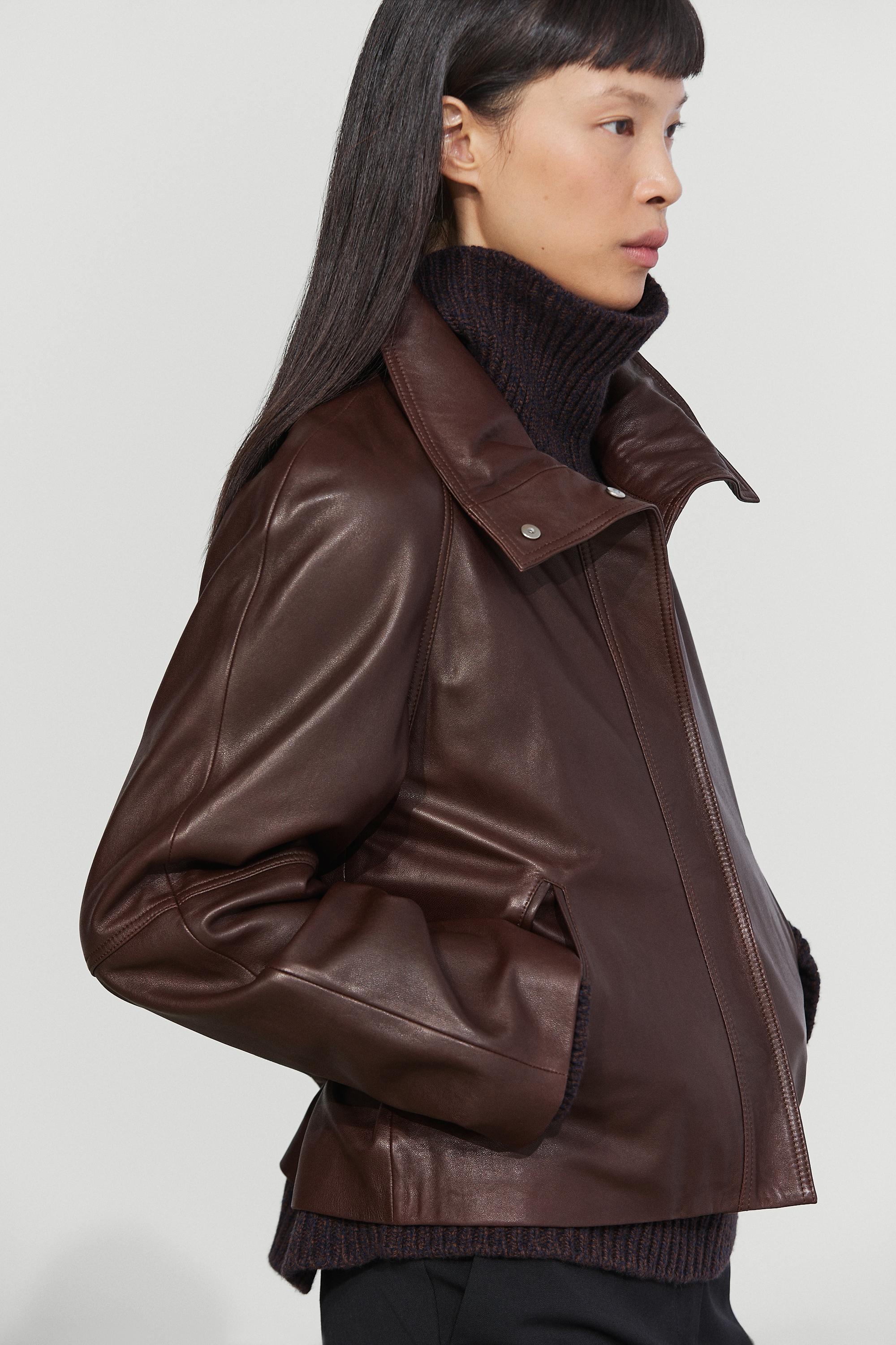Blouson court à ceinture en cuir nappa