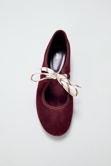 BAILARINA CORDONES SERRAJE - Rojo Burdeos de Zara