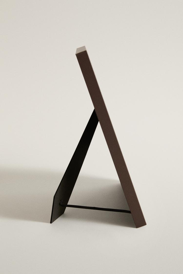 METAL PICTURE FRAME WITH MAT — Brown