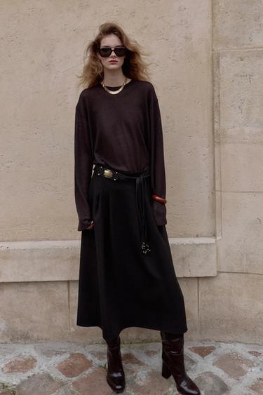 JUPE MI-LONGUE CRÊPE CAPE - Noir de Zara
