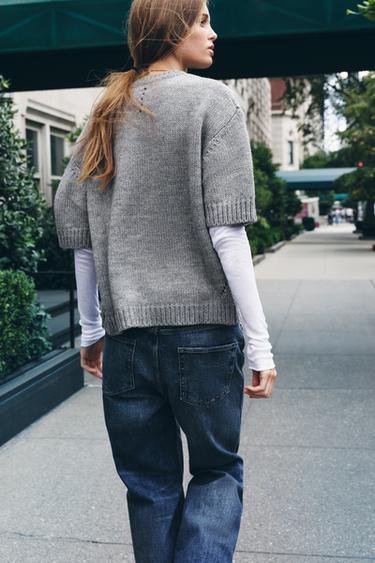 PULL EN MAILLE OVERSIZE À MANCHES COURTES - Gris chiné de Zara - Image 2