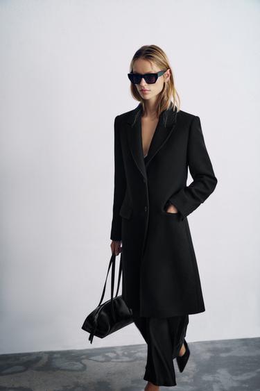 ABRIGO HOMBRERAS - Negro de Zara