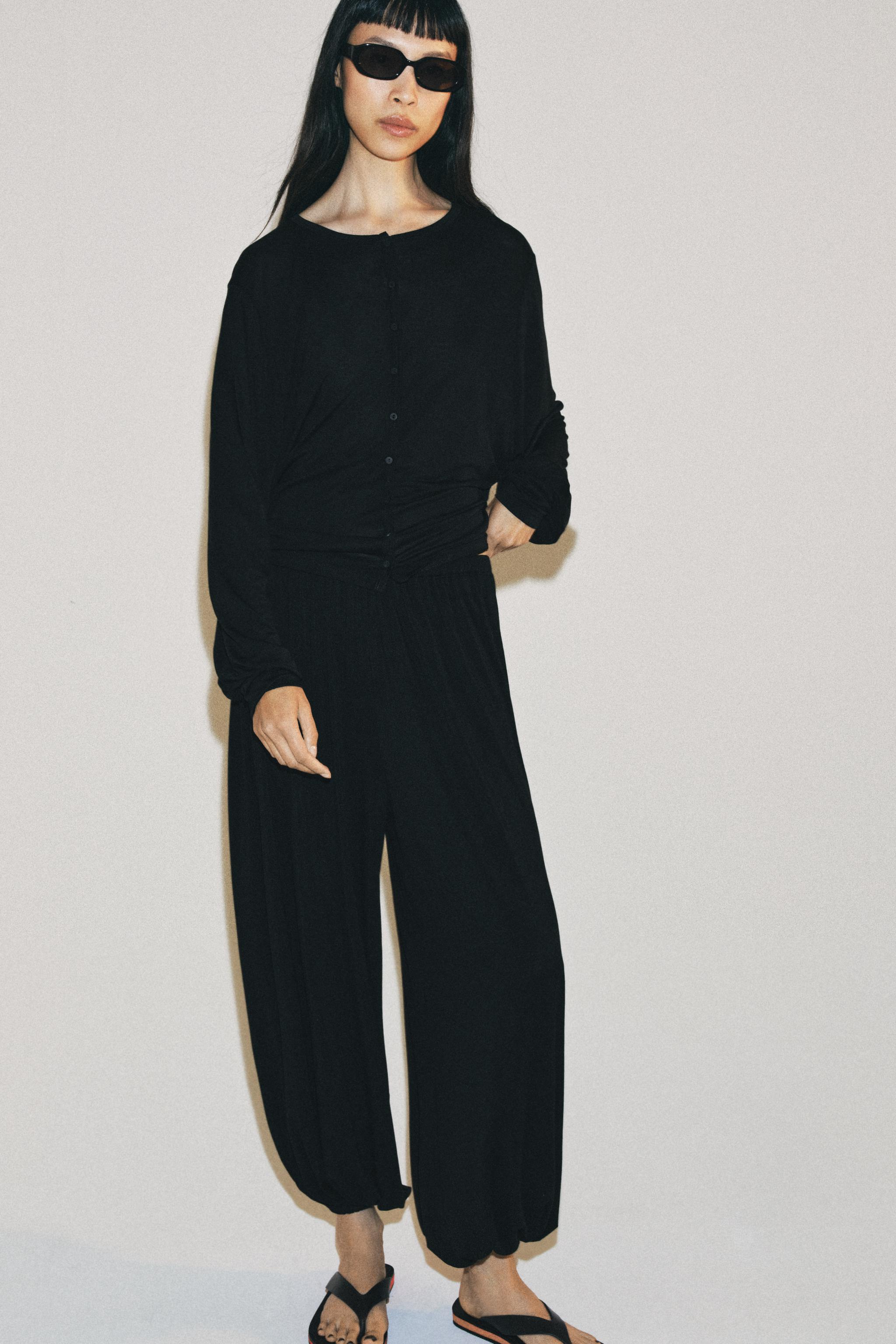 FLOWY BALLOON PANTS