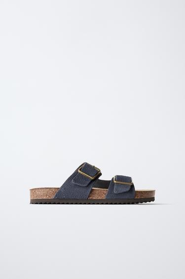 صندل جلدي بأبازيم - كحلي الخاص بـ Zara - صورة 0