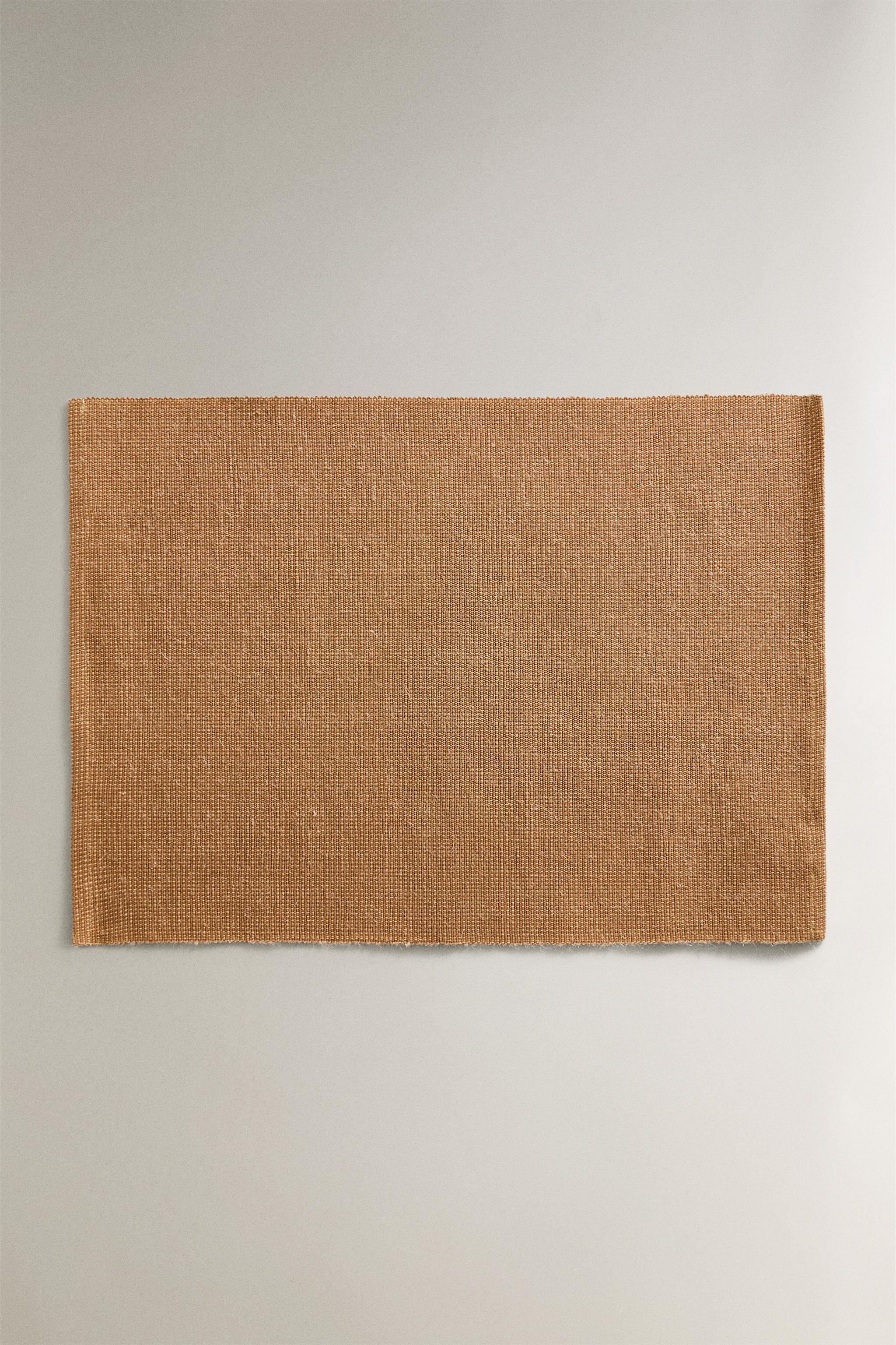 WOVEN PLACEMAT (SET OF 2)