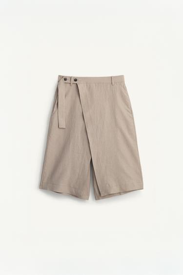 برمودا ملفوف واسع 100% كتان - بيج الخاص بـ Zara