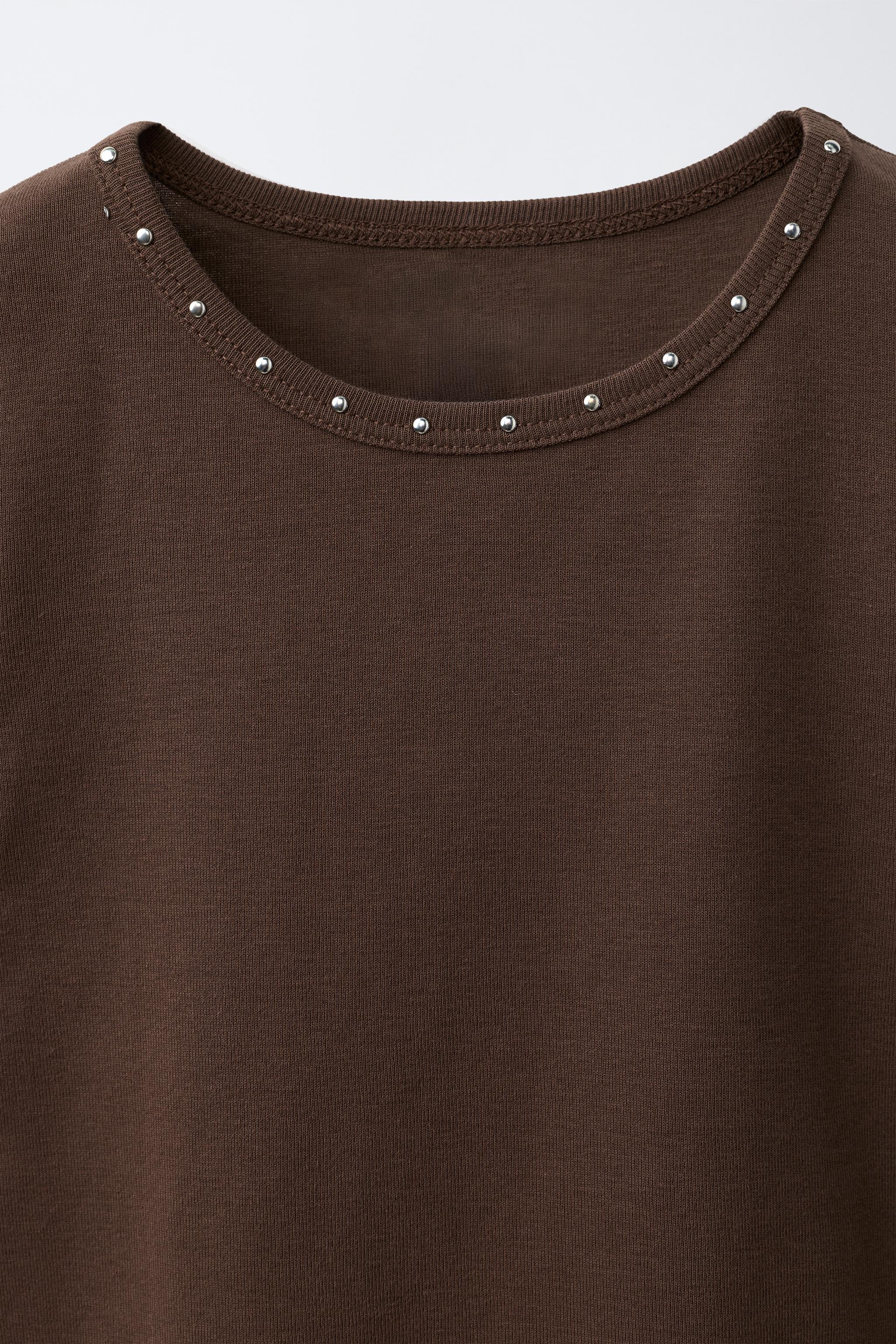 STUDDED LACE HEM T-SHIRT