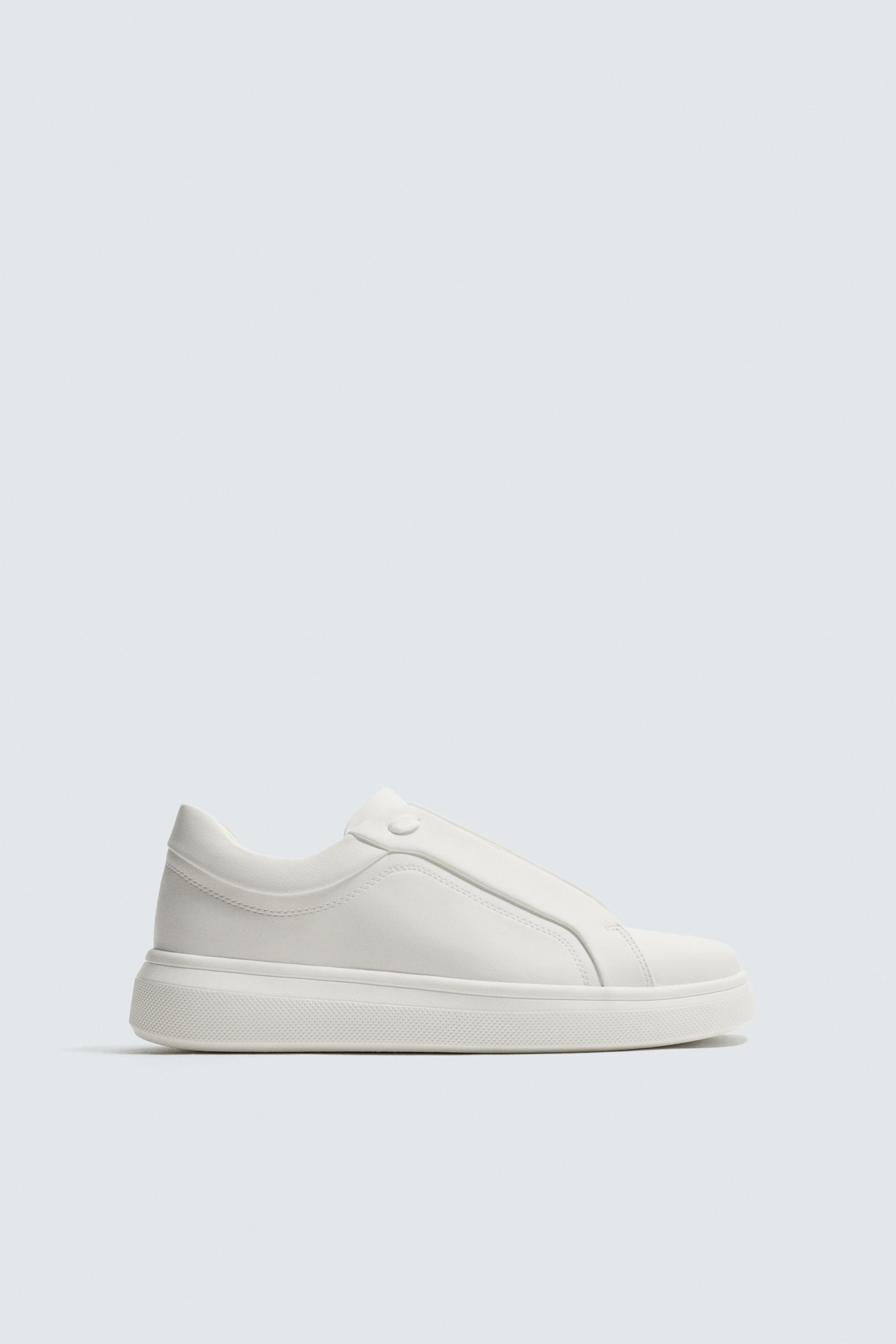 ZARA スニーカー　黒 ZARA】チャンキーソールスニーカー2247/420/800 (ZARA/スニーカー