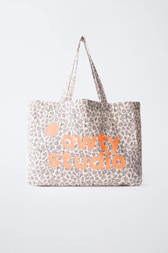 BOLSO TOTE ESTAMPADO Y TEXTO - Naranja de Zara - Imagen 0