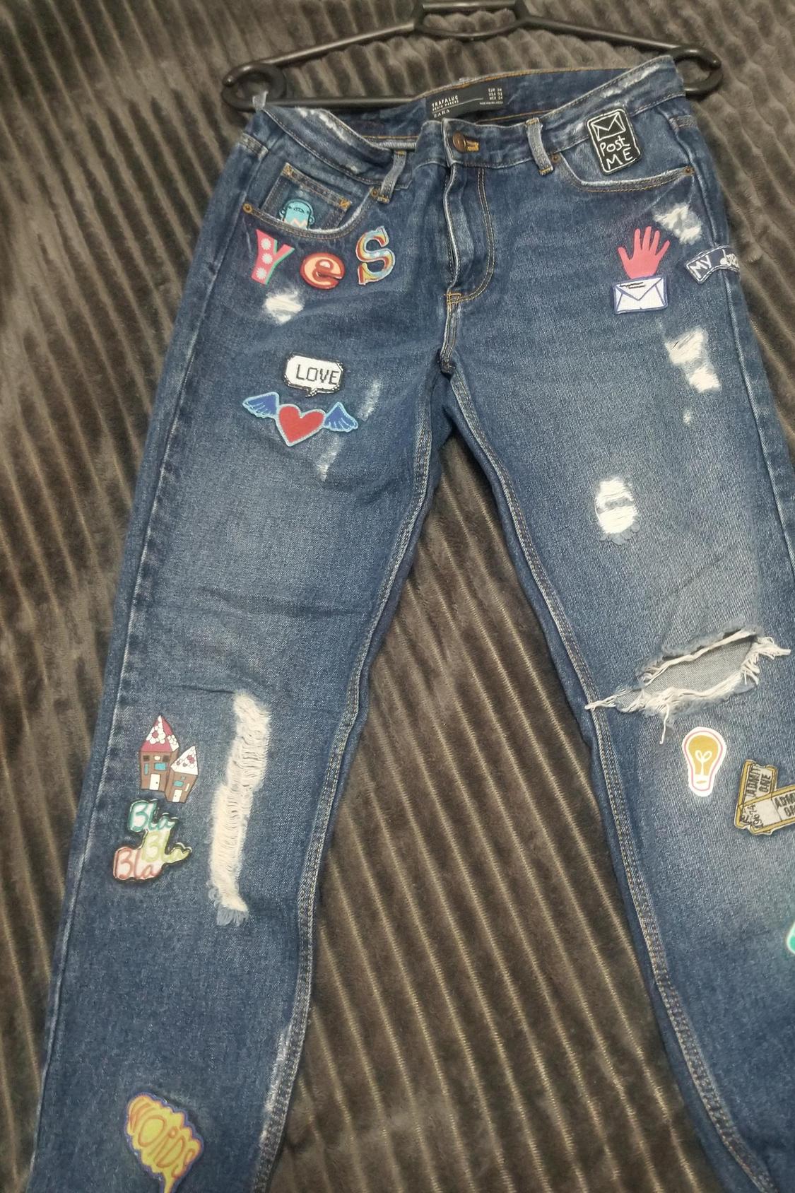 PANTALON DENIM TRF CON PARCHES - Image 2