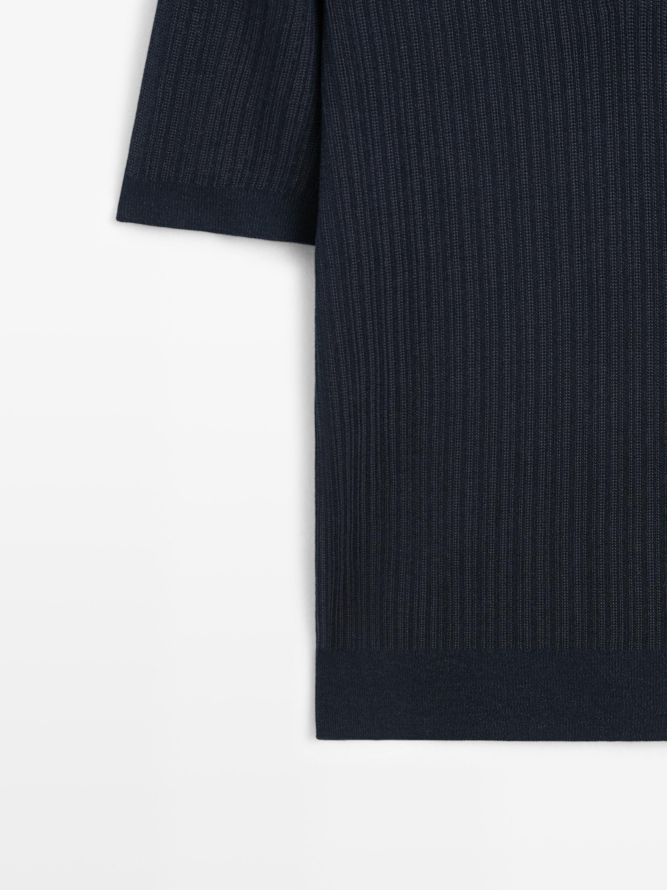 Short sleeve textured knit polo shirt