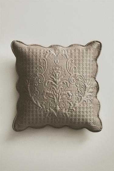 KISSENBEZUG GESTEPPTE TAGESDECKE RELIEF - Braun / Braungrau von Zara