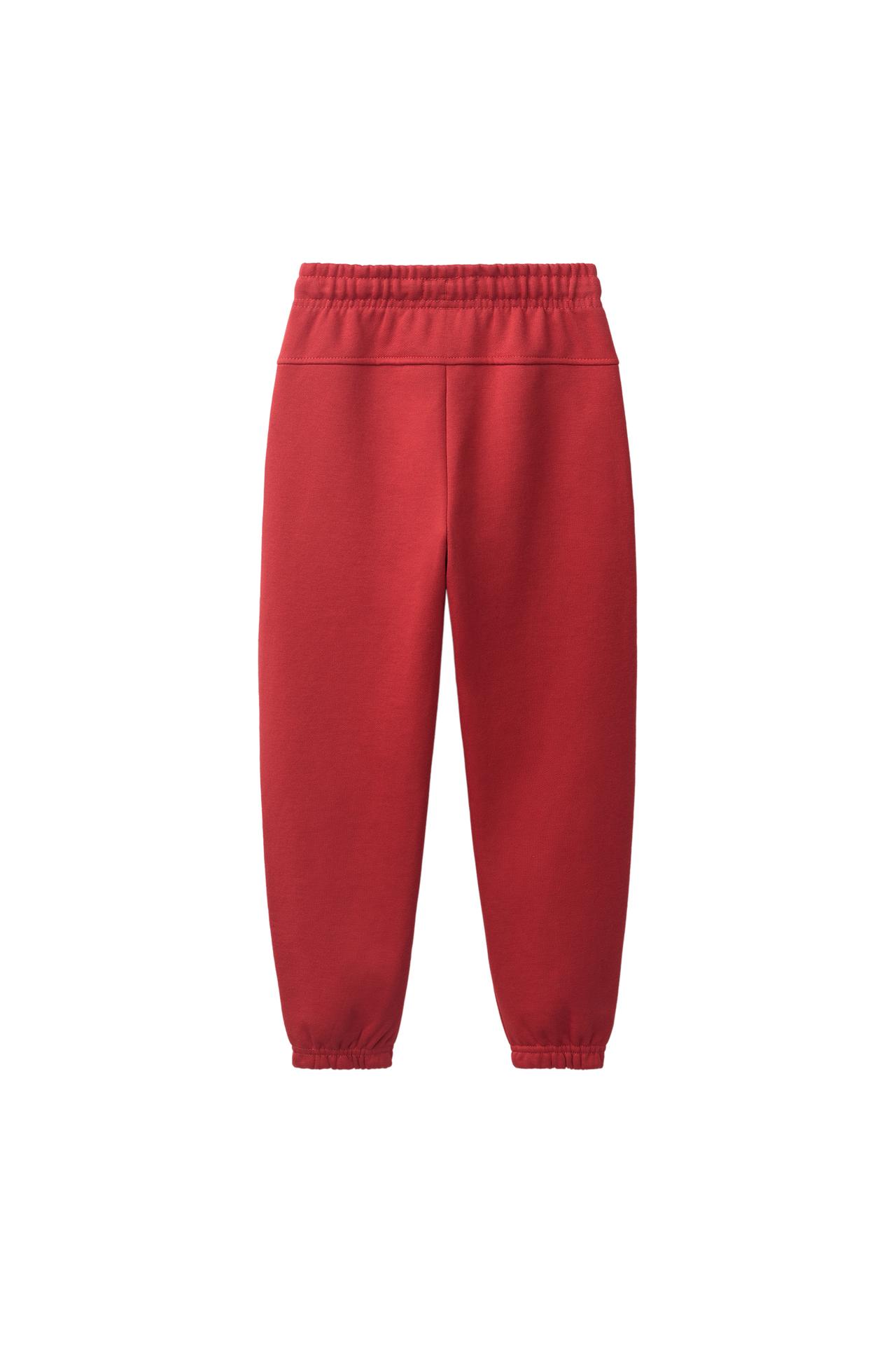 SOLID FLEECE JOGGERS WITH LABEL — Red
