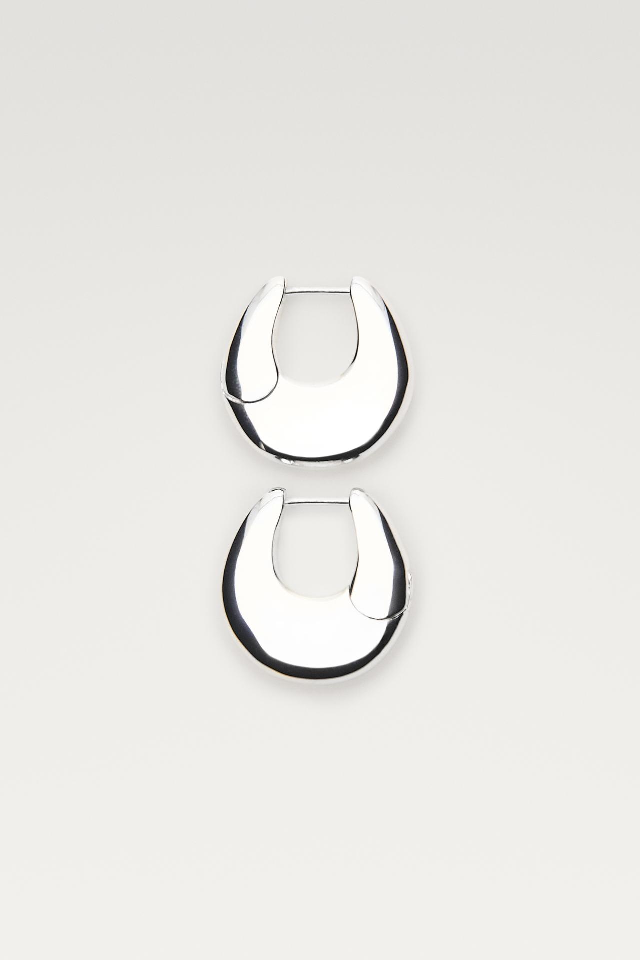 XS oval hoop earrings — Silver