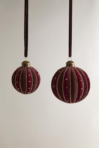 WEIHNACHTSBAUMKUGEL AUS SAMT - GRANATROT von Zara - Bild 0