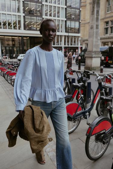 PEPLUM-BLUSE MIT SPITZENEINSÄTZEN - Hellblau von Zara - Bild 0